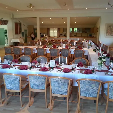 Wilhelm Busch Hotel 2*