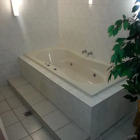 Hotell Wilhelm Busch 2*