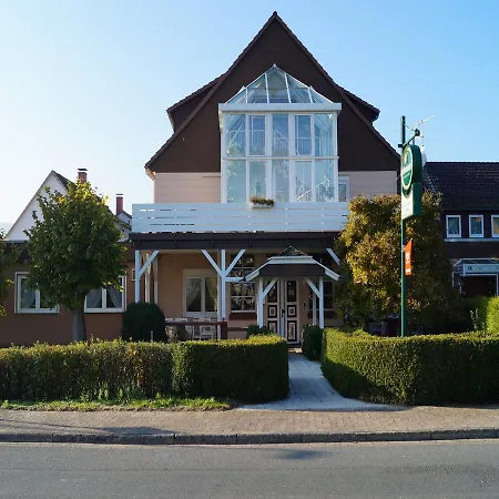 Landhotel Wilhelm Busch Hotel 2*